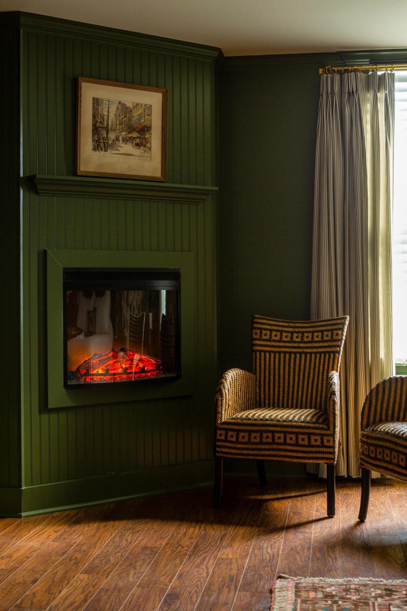 The Menagerie Bed & Breakfast Фредериксбург Екстериор снимка