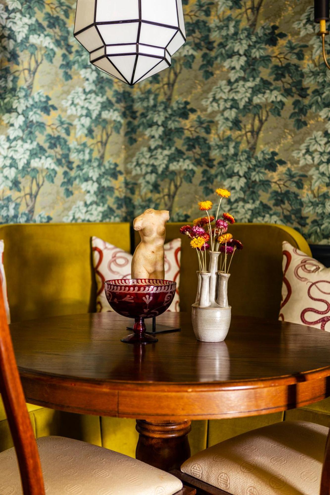 The Menagerie Bed & Breakfast Фредериксбург Екстериор снимка